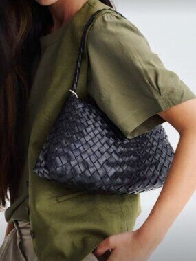 Dragon Diffusion Woven Leather Shoulder Bag Black Handmade Tote